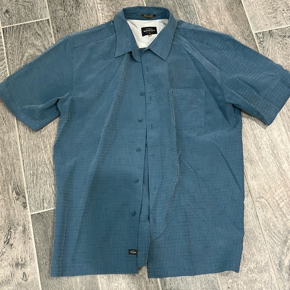 Quicksilver Waterman Blue Button Down - Picture 1 of 4